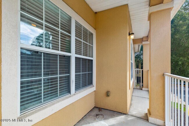 Building Photo - 7202 Deerfoot Cir