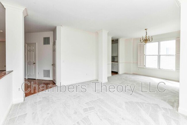 Building Photo - 3105 White Daisy Pl