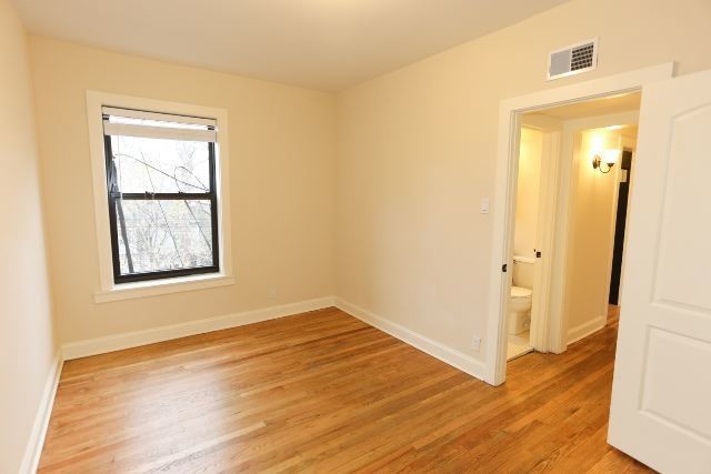 Building Photo - 4036 S Ashland Ave