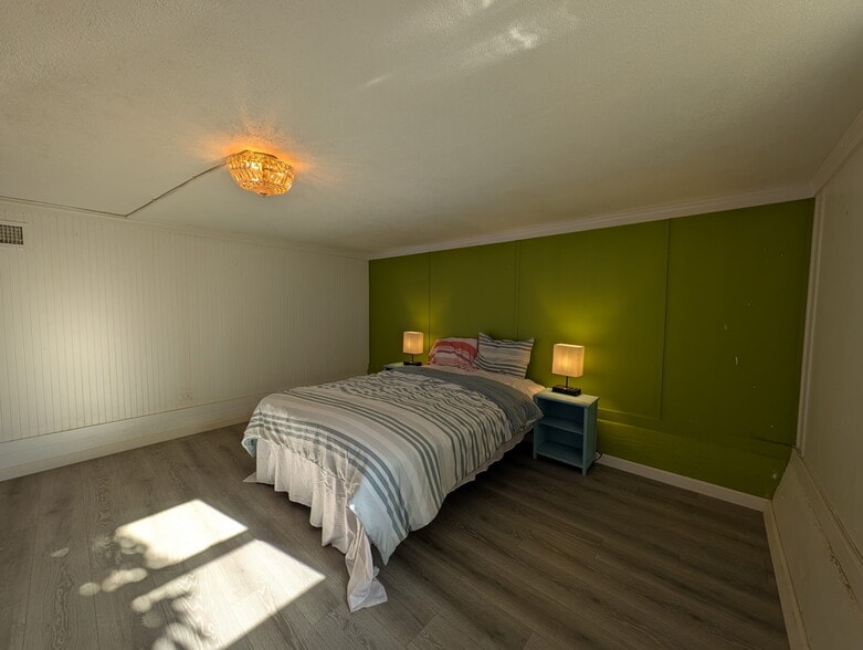 Building Photo - 531 C St