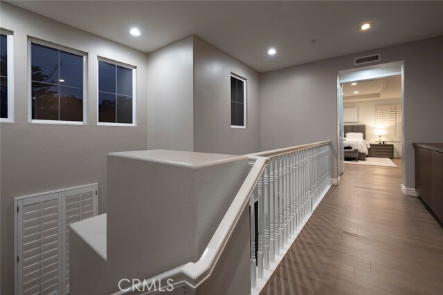 Building Photo - 52 Coral Reef