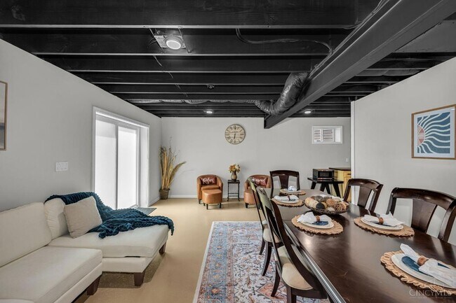 Building Photo - 12013 Westland Ct