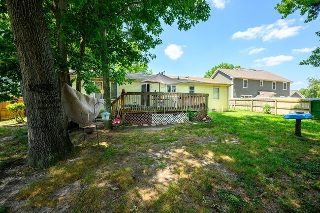 Building Photo - Fully Renovated 3-Bed, 2-Bath Ranch with Garage and Large Yard in Manchester
