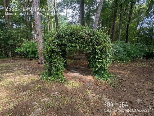Building Photo - 2505 Hermitage Rd