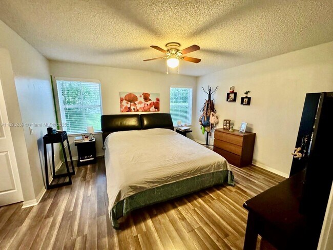 Building Photo - 1631 Orion Ln