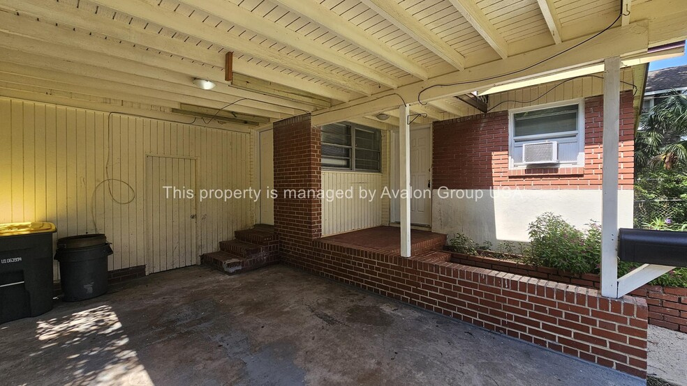 Building Photo - 630 Alder St