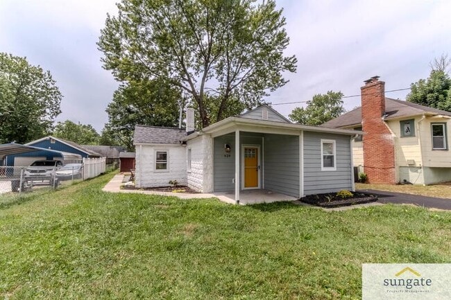 Primary Photo - 624 Military Ave