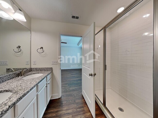 Building Photo - 4714 Reisswood Loop