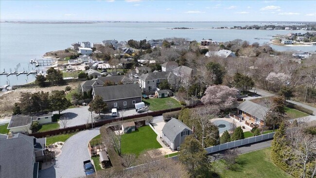 Building Photo - 25 A Gardners Ln