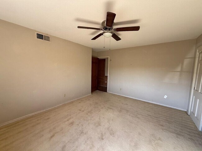 Building Photo - 3601 NW 62nd St