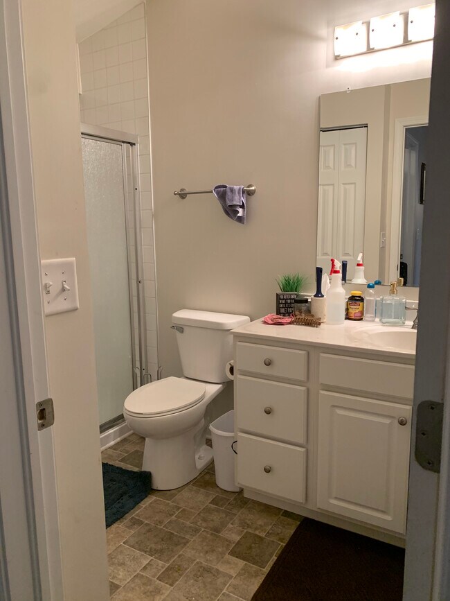 Building Photo - 2303 Vicente Ct