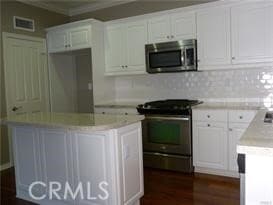 Building Photo - 79 Splendor