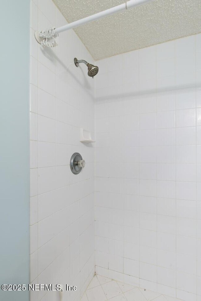 Building Photo - 13480 Gallant Fox Cir W