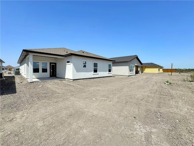 Building Photo - 6222 Sadie St