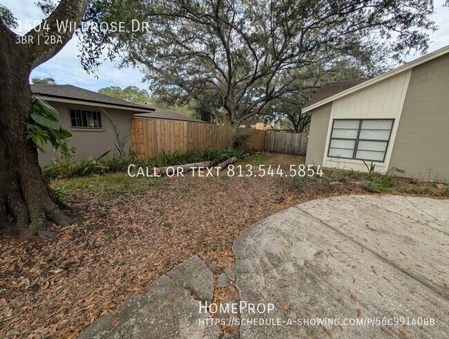 Building Photo - 1404 Wildrose Dr