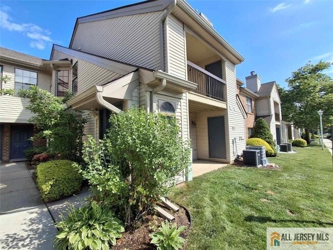 Primary Photo - 511 Sunshine Ct