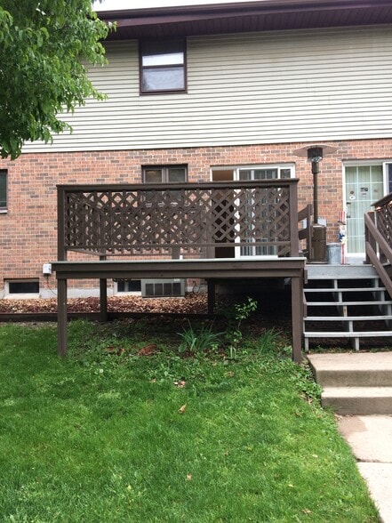 Deck - 110 Johnston Dr