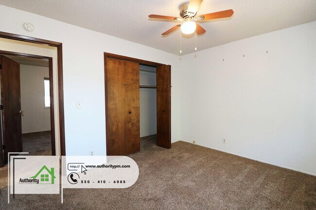 Building Photo - 3867 Apollo St