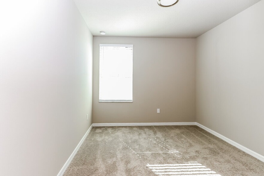 Building Photo - 3537 Joshua Tree St