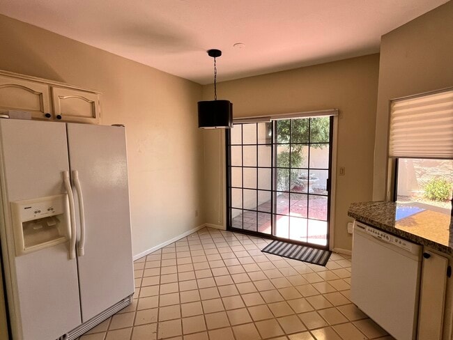 Building Photo - 7955 E Chaparral Rd