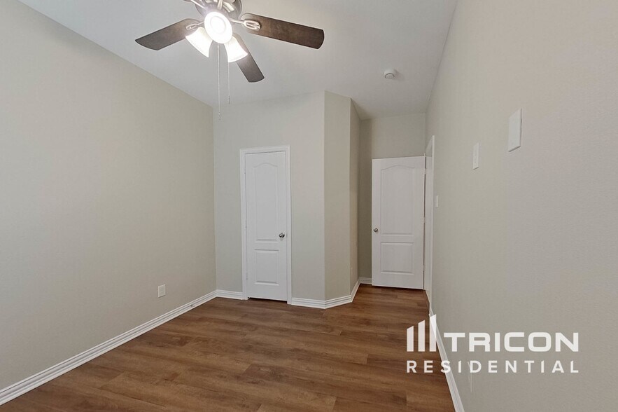 Building Photo - 6332 Spring Ranch Dr
