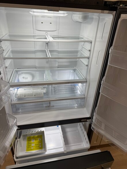 Building Photo - 1677 Canary Dr