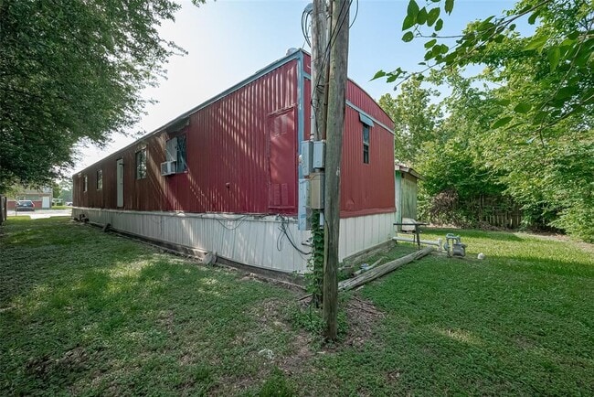 Building Photo - 914 Davis St
