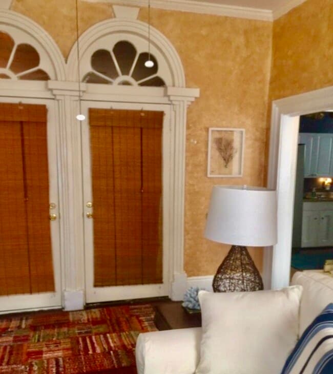 Entry Doors - 400 Simonton St