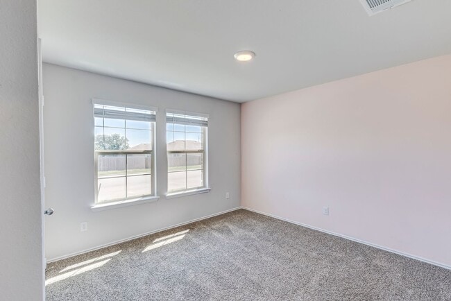 Building Photo - 9705 Kensley Rose Dr