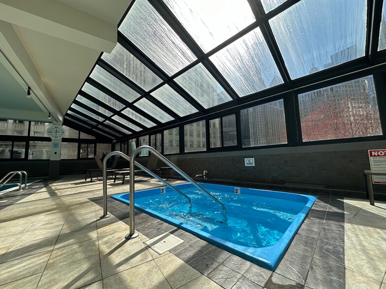 Building Photo - 405 N Wabash Ave