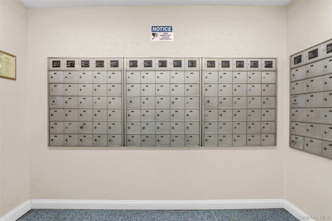 Building Photo - 54-40 Little Neck Pkwy