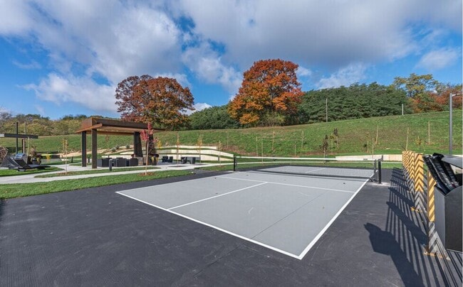 Building Photo - Galloway Flats - 1 bed 912 sqft with Luxury Amenities!