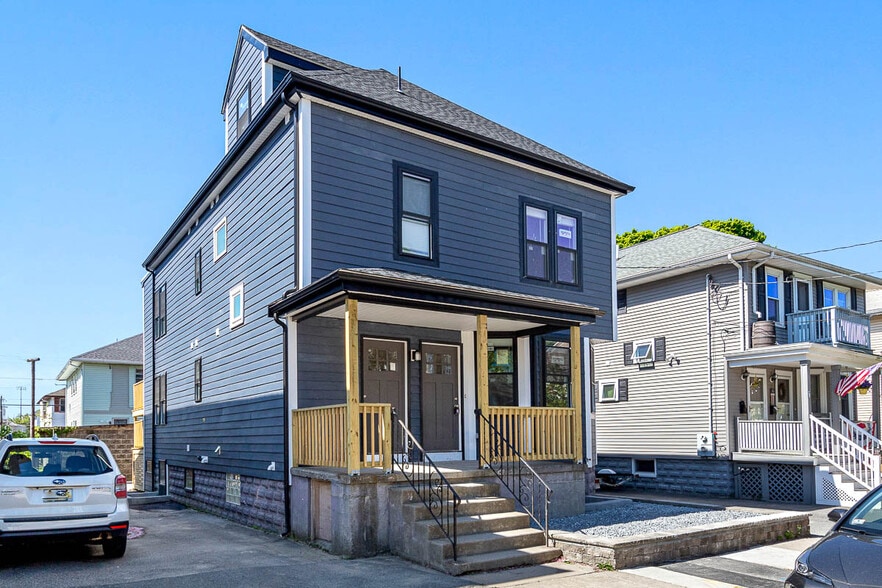 Building Photo - 72 Stanley Ave