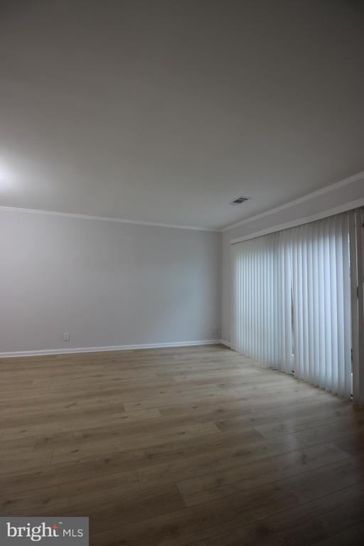 Building Photo - 2432 Glengyle Dr