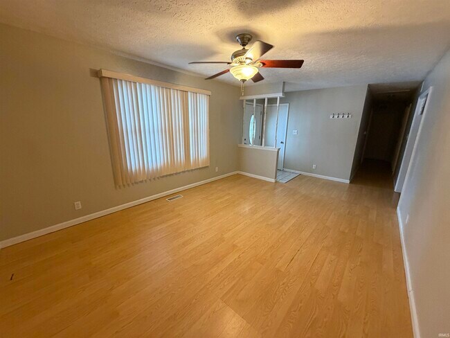 Building Photo - 800 Greenfield Rd