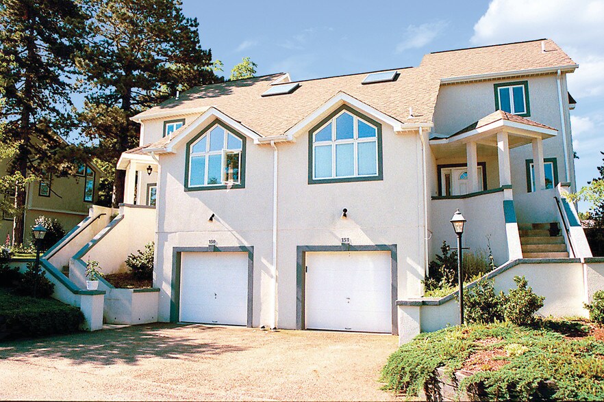 Pineloch Estates Apartments 120 Saint Croix Dr Beaver Falls PA 15010