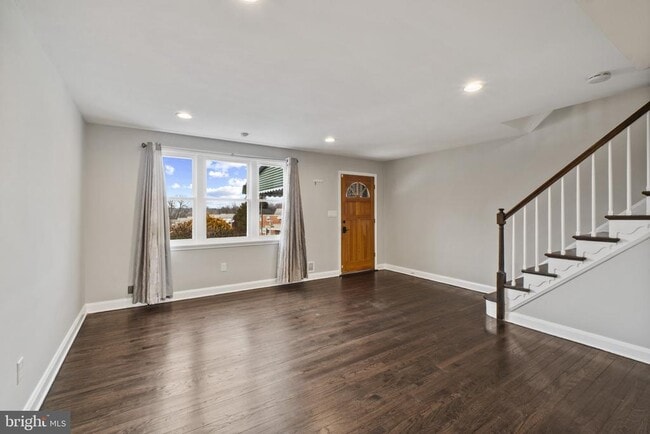 Building Photo - 4923 St Gemma Rd