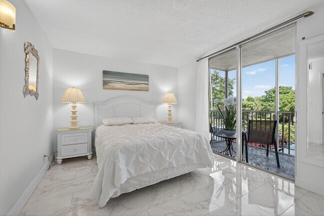 Building Photo - 1131 SE 4th St