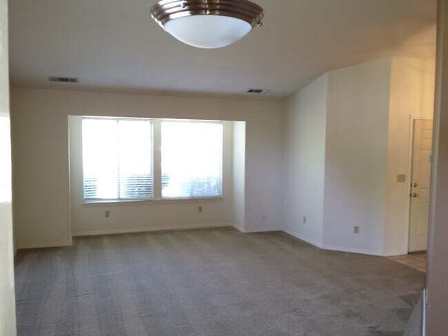 Building Photo - 2177 Hacienda St