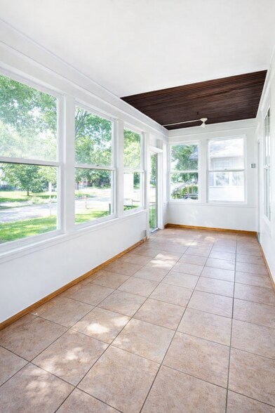 Building Photo - 1689 Marshall Ave