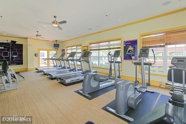 Building Photo - 503 Sunset View Ter SE