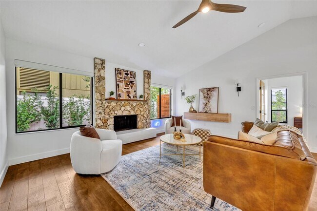 Building Photo - Beautiful Winter Park home