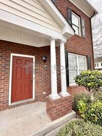 Building Photo - 5872 Ludington Dr