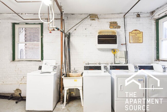 Building Photo - 2613 N Fairfield Ave