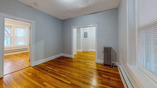 Building Photo - 12 American Legion Hwy