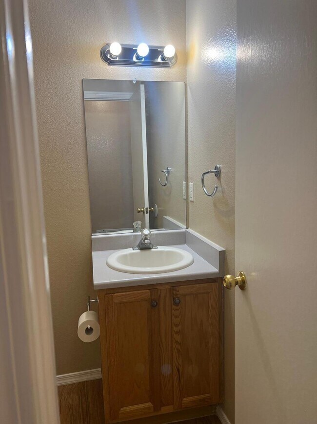 Building Photo - 2804 Quail Pointe Dr NW