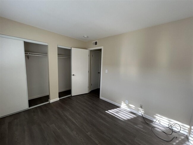 Building Photo - 5486 Tradewinds Walkway