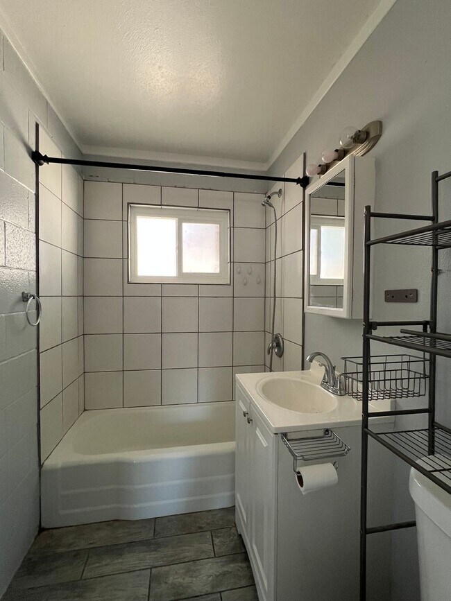 Building Photo - P266