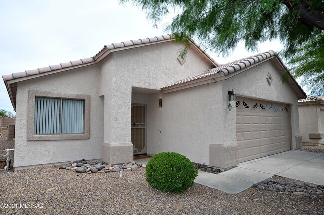 Building Photo - 2633 W Cezanne Cir