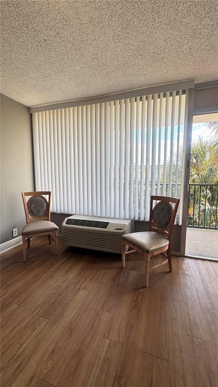 Building Photo - 7900 S Orange Blossom Trail